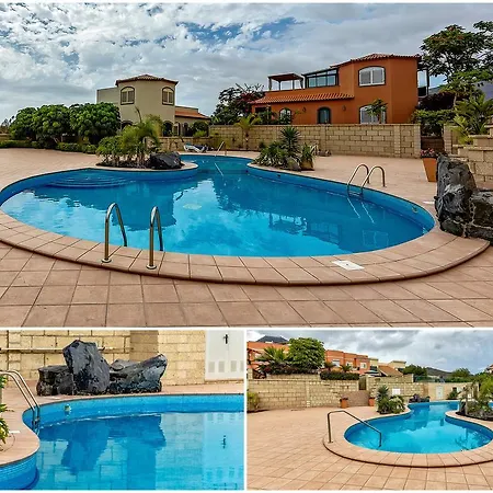 New Townhouse In El Duque Joyas