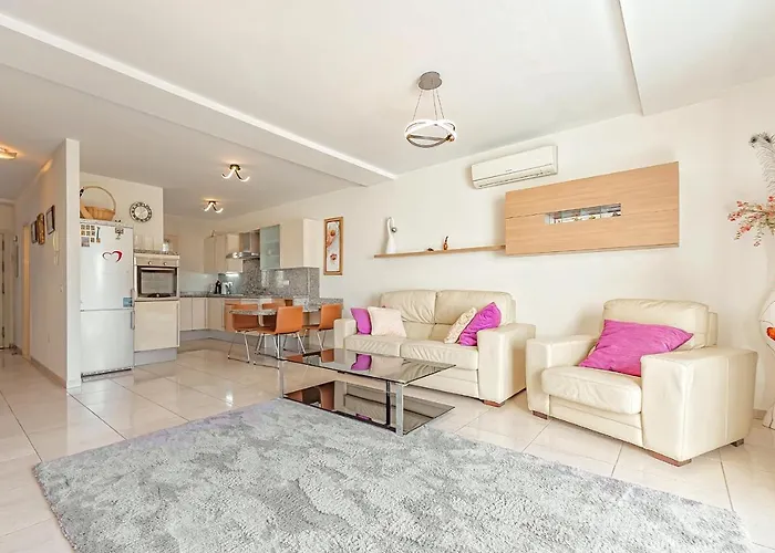 Дом отдыха New Townhouse In El Duque Joyas *