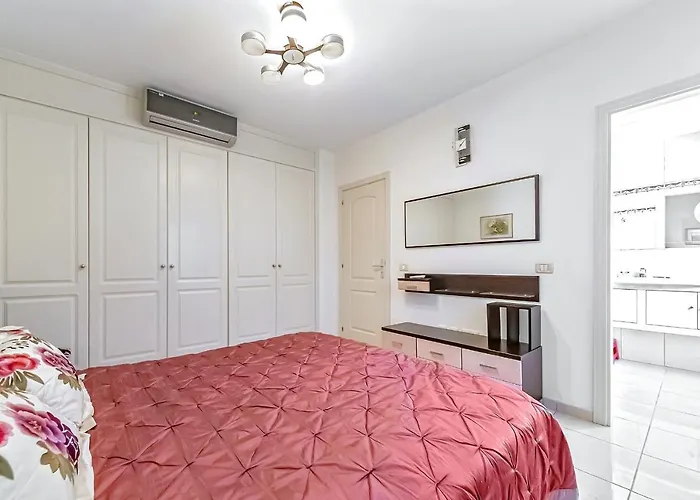 Дом отдыха New Townhouse In El Duque Joyas *