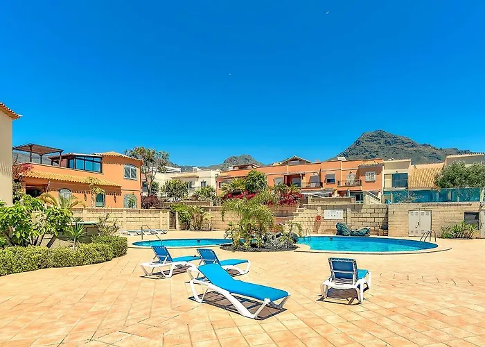 Ferienhaus New Townhouse In El Duque Joyas