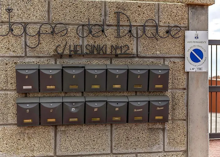 Ferienhaus New Townhouse In El Duque Joyas