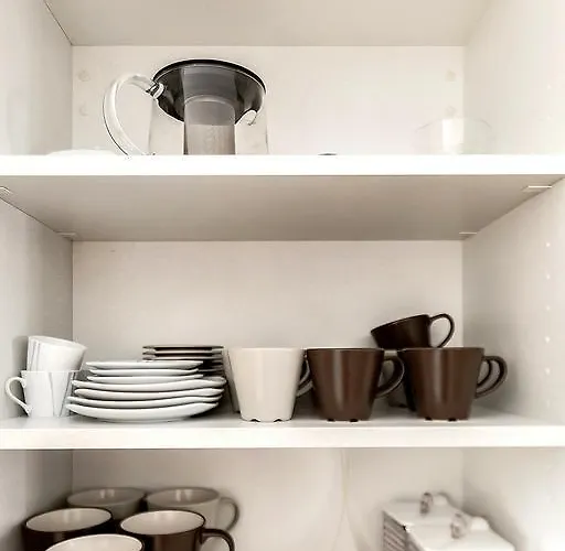 New Townhouse In El Duque Joyas