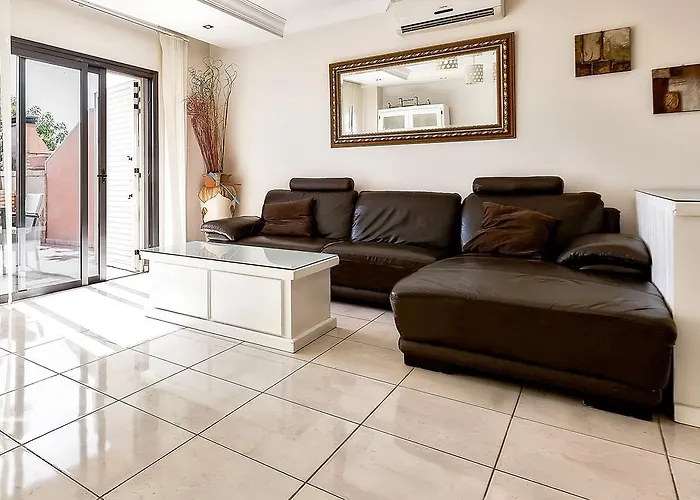 New Townhouse In El Duque Joyas Ferienhaus *