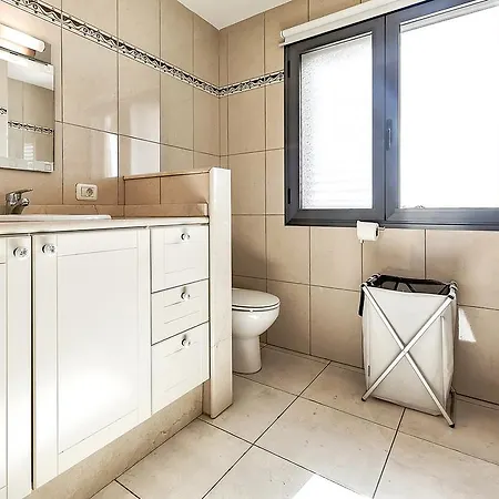 New Townhouse In El Duque Joyas Feriehus *