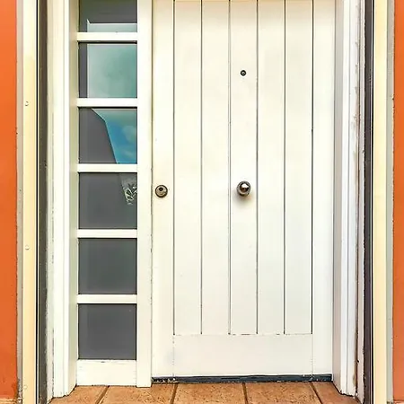 New Townhouse In El Duque Joyas Semesterbostad