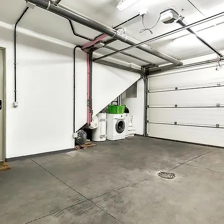 New Townhouse In El Duque Joyas *