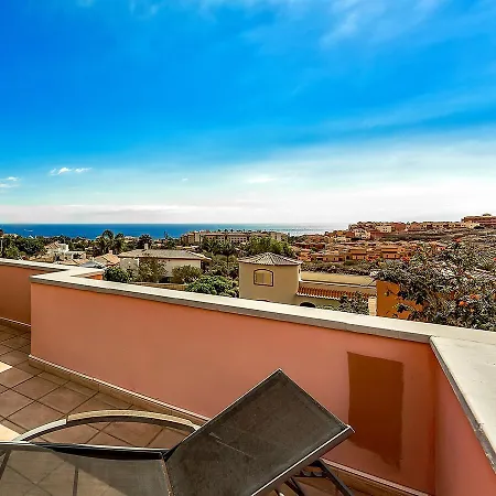 New Townhouse In El Duque Joyas Ferienhaus *