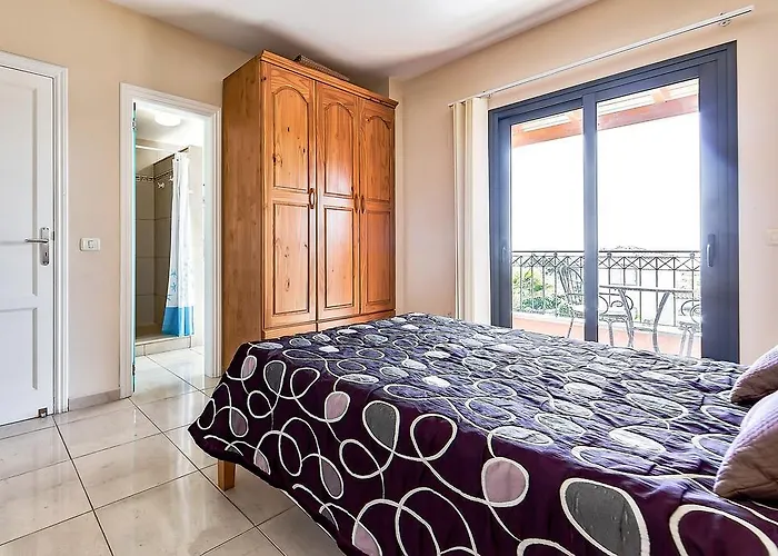 New Townhouse In El Duque Joyas Σπίτι διακοπών *